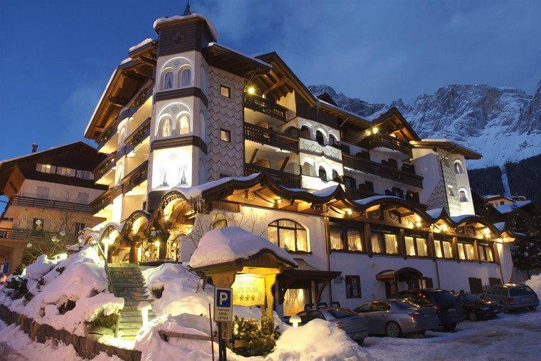Hotel Letizia 3S★★★, San Martino di Castrozza